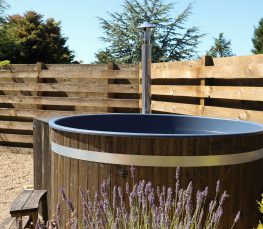 bunnahahbain hot tub